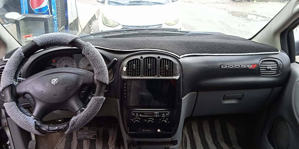 Dodge caravan Alfie Saba almani دوش كرفان 2007 ثلاث قطع تبريد ابواب كهرباء رقم الماني ***********
