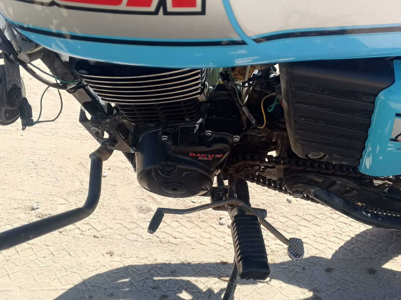 سلام عليكم
دراجه دايوان نفخ موديل 2023 السنويه بأسمي تحويل ثاني يوم كلشي شغال ونظيفه كلش والمحرك مكفول وبعدهي جديده ما مشتغل بيها دليفري اخذتها للجامعه وخلصت الجامعه وردت أبيعها 
اريدها مليونين و200 الف وبيها مجال مكاني كربلاء الانتفاضه الرابعه يم مجمع القضاء خلف دره كربلاء 
يحب يستفسر يتصل على هذا الرقم ‏‪***********‬‏
