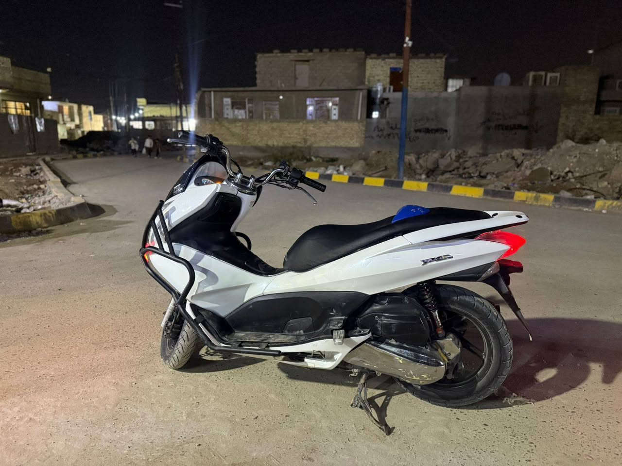 السلام عليكم
دراجه بي سي اكس للبيع جيل اول نضيفه اي نقص مابيها السعر واحد و٢٥٠  المكان بغداد الزعفرانيه للاستفسار *********** ممتواجد ماسنجر اتصل او واتساب
