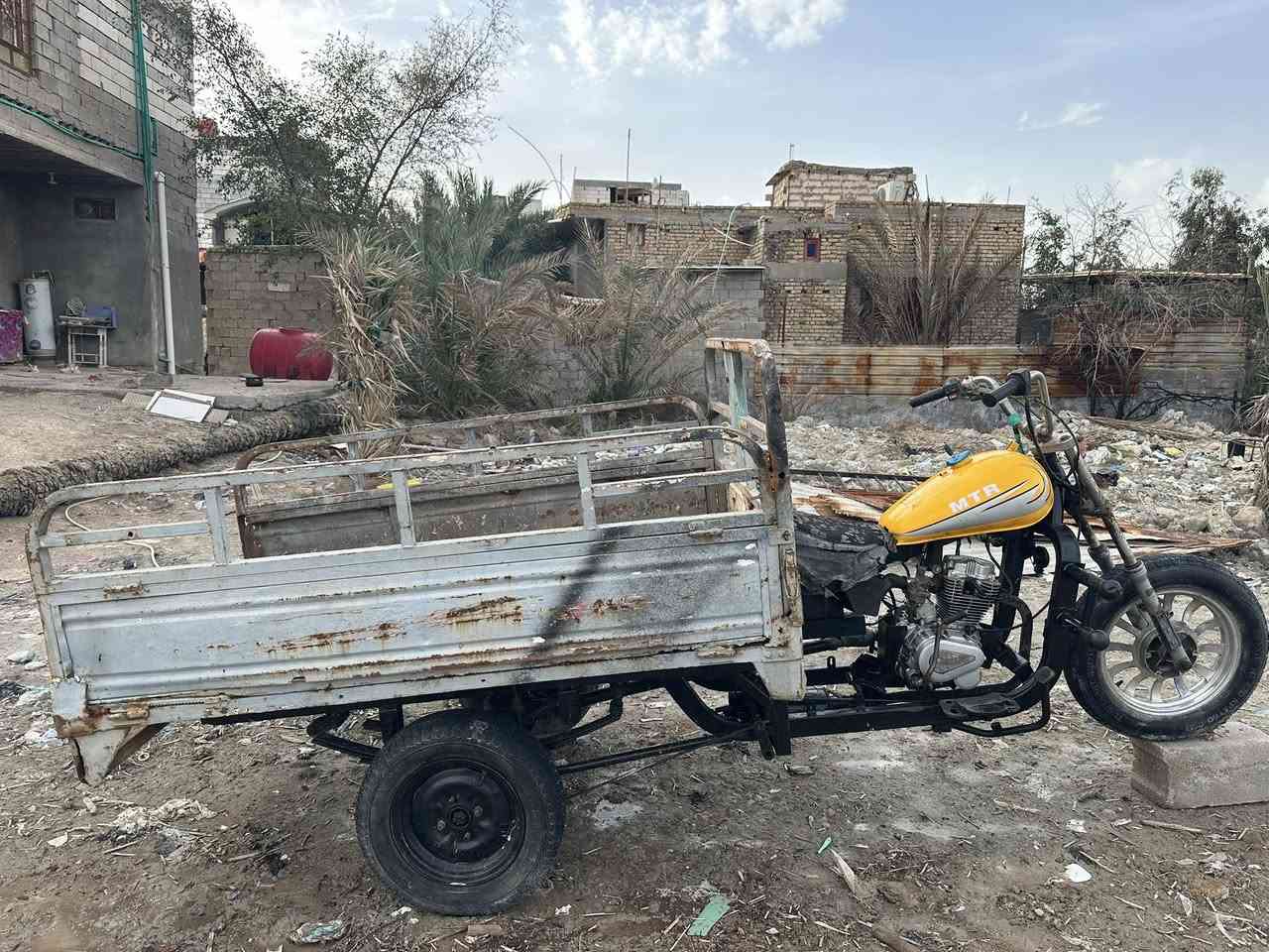 سلام عليكم ستوته امتيار ادوات شوفت العين محرك نضيف تانكي جديد كهربائيات شغاله لبدي صفاحي انضاف بس ارضيه تعبانه مكاني بصره ابو الخصيب العوجه السعر 375وبيه مجال الشراي يخابرني ***********
