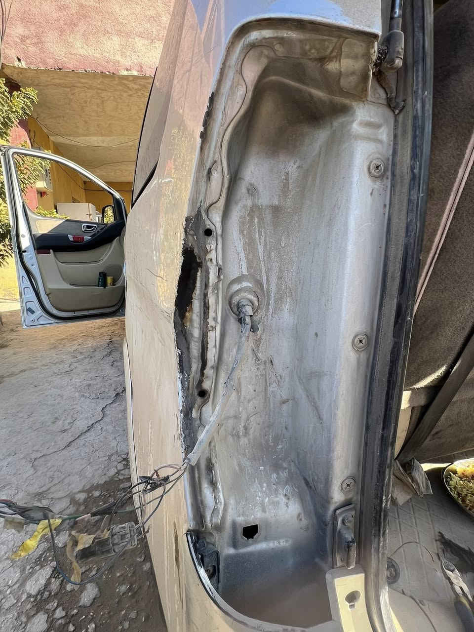 السلام عليكم
ستاركس ٢٠٠٩ قادسيه نكليزي بسمي تحويل ثاني يوم 
محرك مجفت قبل شهر لا تنقيص ولا تبخير 
عينه و صينيه جدد
بم مجفت جديد 
السياره كفاله من الصبغ و المعجون 
بيه شخوط و رصعات مال شارع 
الشخوط مشرهن بل صوره 
تبريد فريز مامي خلفي راتيتر كبريسر. نهيته الصيف شاده
بس غاز من فتحت مكينه مفتحو 
كهربائية كله شغاله 
مكان السياره بغداد محموديه 
السعر١٢٠ وبيه مجال حك الجيه  فقط بيع
*********** 
إذا ما عجبك المنشور اعبره
