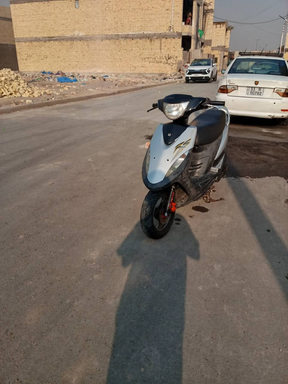 سلام عليكم
ماكس عدله نظيفة وكلها شغاله بلاديه سعرها 650 الف وبيها مجال بسيط وتجي تشوف نظافتها بعينك مكان خلف مرور الرستمية منطقة الإستثمار 
***********
