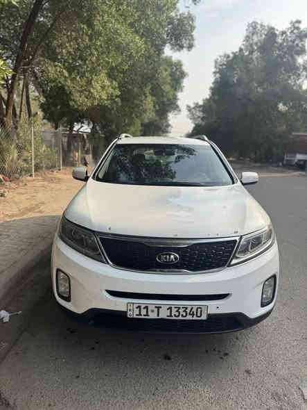 السلام عليكم 
كيا سورنتو 2015
محرك V4 / 2400
ماشية 138
محرك كير تبريد كفالة 
المواصفات
تحكمات ستيرن جهتين - اشاير بالمري 
مثبت سرعة - ايكو 
ضرر 
نص بنيد صبغ + جاملغات امامية 
 مكان السيارة بغداد / بغداد الجديدة 
***********
