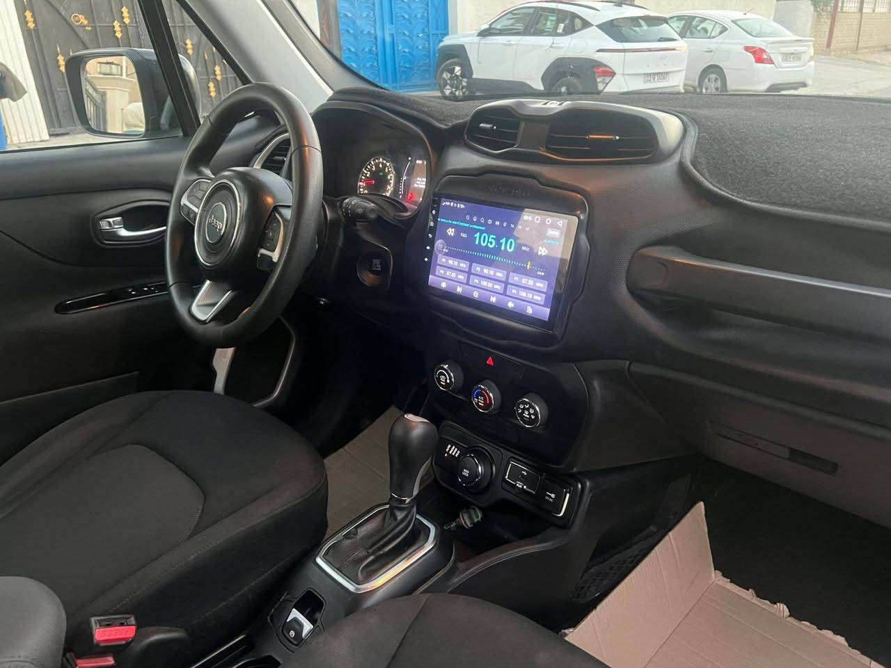 السلام عليكم  

للبيع جيب رنجيد موديل 2018 حادث خشم الجاملغ والبنيد جدا بسيط

تحويل مباشر رقم سليمانه بسمي

مواصفات الجيب معروفه

محرك ٢٤٠٠  مواصفات

لون وصاصي غير محدد 

فور ويل 4x4

هاند بريك بصمه

شاشه كامره اصل

بصمه 

مگير محرك كفاله

صدر امامي خلفي جديد جدا

تخم تاير جديد 

سيارة كلش حلوه بالحقيقه بعد احلى 

عنوان بغداد الدورة 
(***********) بغداد, العراق
