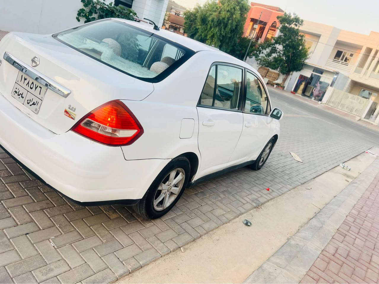 نيسان تيدا خليجى موديلى ٢٠١١ سةيارةپاكو جوانة 
گيرومةكينةى نةكراوةتةوة سةنةوى تازةية تا ٢٠٢٨
تةنها 2 پارجةى بوياخة بى ناوگرتن
سعرى فروشتنى ٨٧ 
موبايل *********** كالار, السليمانية
