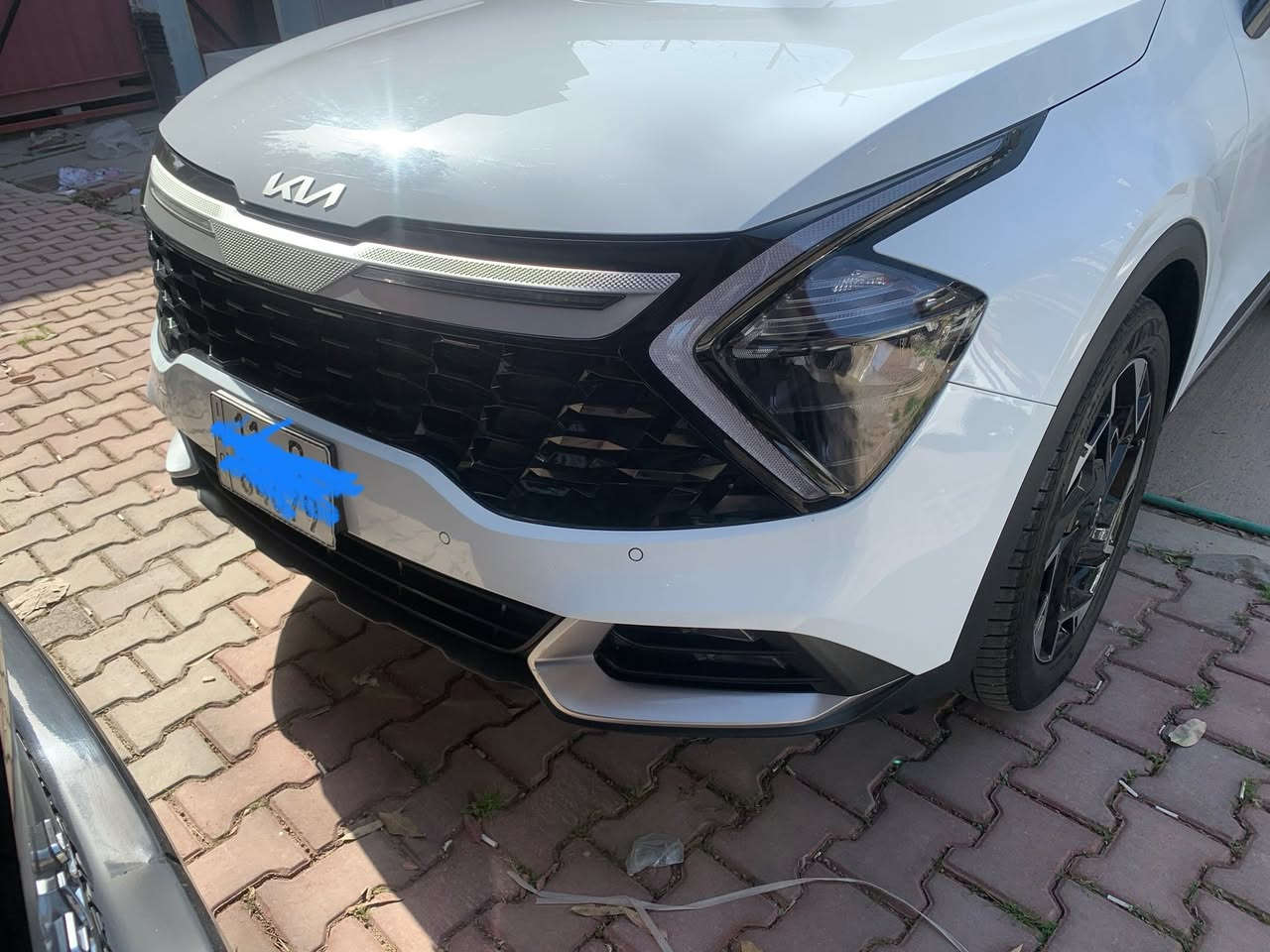 للبيع سبورتج 2025
ماشيه 21 
كفاله عامه 
رقم بغداد
المواصفات بانوراما 1/1 
المقاعد مخمل بيجي 
كراسي كهرباء ⚡️ 
باقي الواصفات معروفه 
صندوك كهرباء ⚡️ 
السعر 236 وبيه مجال 
بسمي تحويل ثاني يوم 
هزه جديده 
رقم التلفون *********** بي واتساب مكان سياره بغداد غزالية
