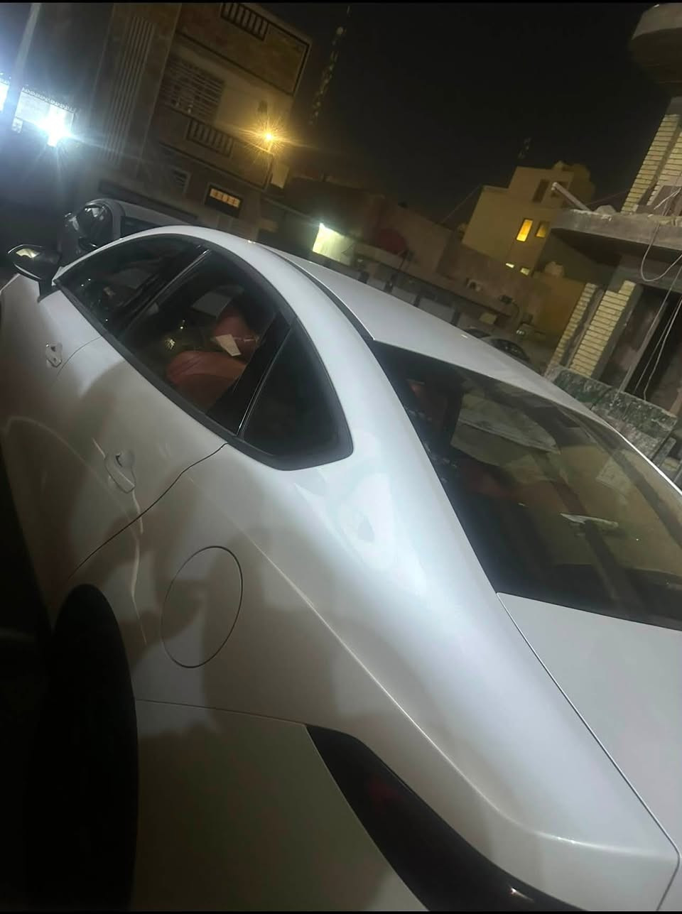 السلام عليكم
بي واي دي جن بلاس 

داخل ابيض كفاله عامه كلش جديده السياره ماشيه ١١ ونص الكلي 

السعر ١٨٦٥٠ بيع او مراوس مكاني اليرموك

***********
