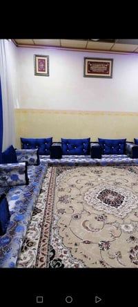 عندي هاذه الديوان ارضي درجه اولى من القماش والسفنج درجه اولى شغل توصيه...