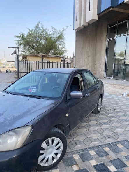 سلام عليكم لانسر ٢٠٠٩ خليجي السيارة مكفولة من كلشي عدة رصعات قليلة وجاملغ جهة السايق كير ومكينة كفالة وجواها تخم تاير وصدر مصار اسبوع من بدلتة وادامة كاملة للسيارة من كلشي وعليها منضومة زنون والسيارة خير من الله السعر ٧٥ وعليها غرامات اني اتحملها فقط المكان بغداد للاستفسار ***********
