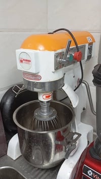 عجّانة تجارية • خلاط كوكبي • النداء