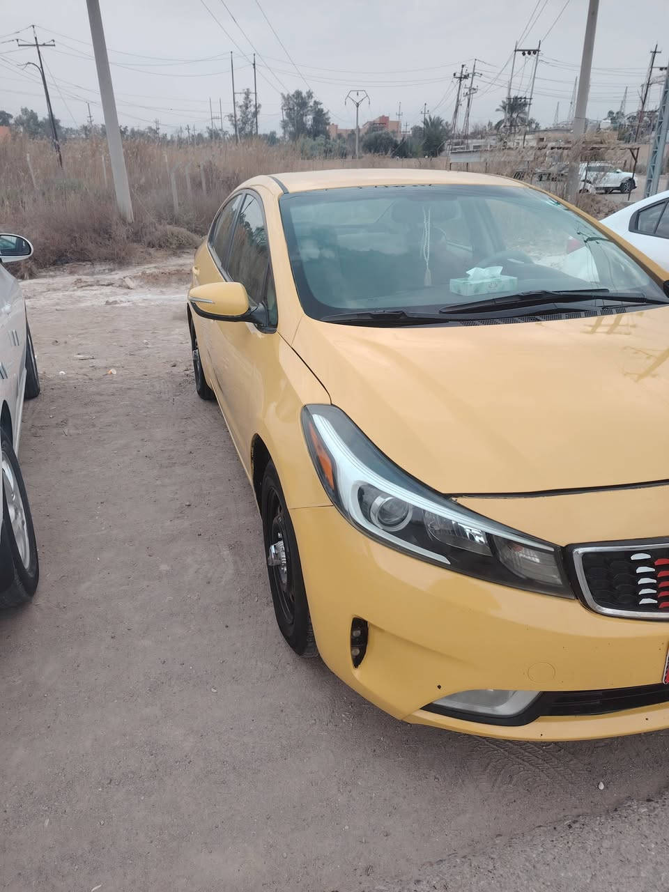 فورتي موديل 2017 كير مكينه صدر تبريد مكينه مفتوحه لا تنقيص ولا بخار ضرار جامرلق أو بنيد امبدل بدون دواخل باقي السياره كلها ليبل واحد مكان السياره ديالى بعقوبه السعر 116 ما متواجد عل نت اتصال فقط ***********
