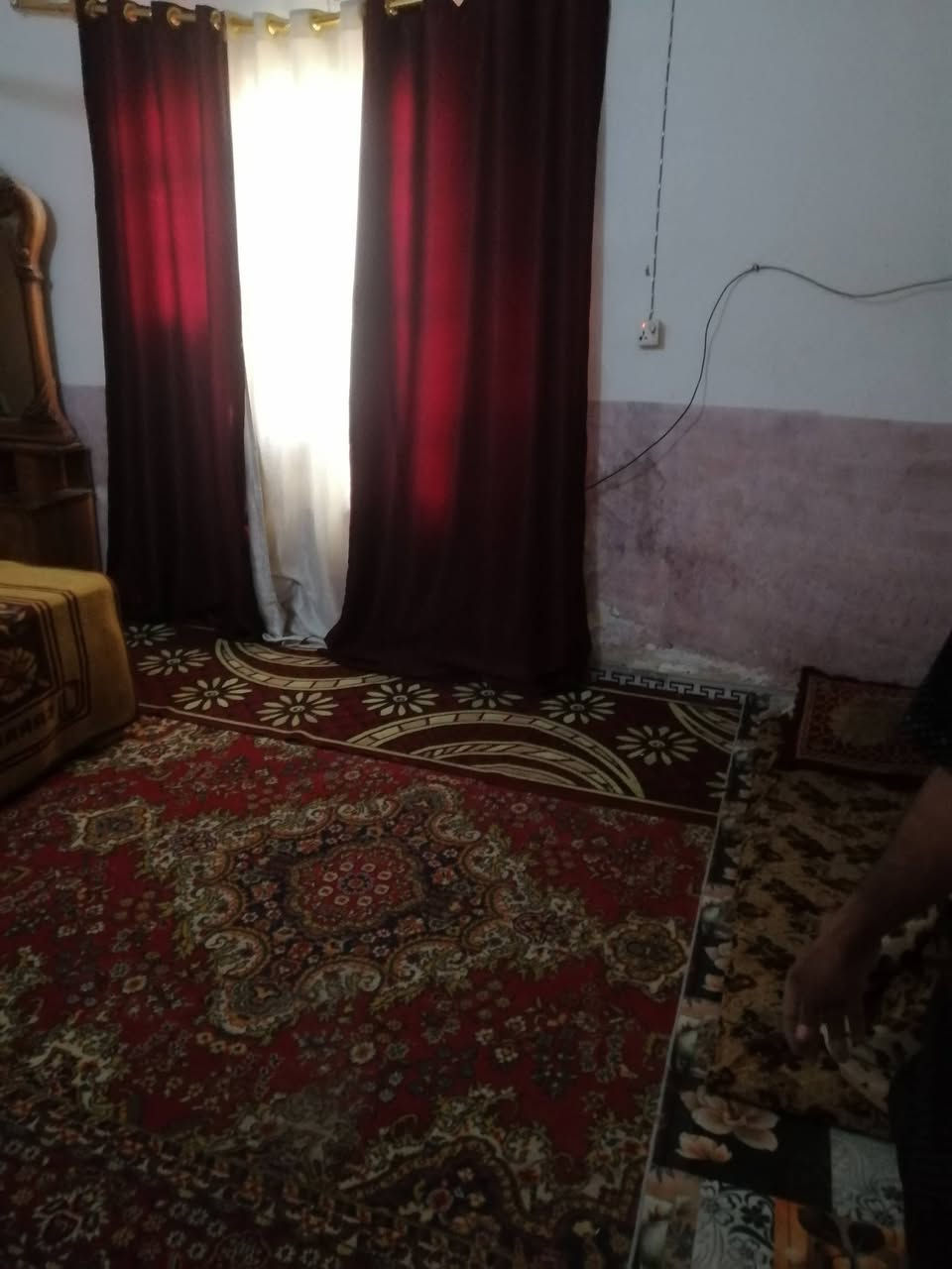 السلام عليكم اخوان بيت طاب وزراعي سنه 25 مساحه 180 في محافظه الديوانيه حي العسكري قرب حي الشرطه على غرفتين وصاله ومطبخ وبراري وكافه الخدمات السعر 30 وبمجال ***********
