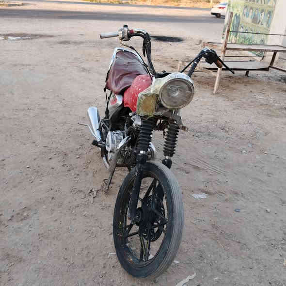 سلام عليكم موطور جني البيع أوراق كامله شغال مال العب السعر 125 وبي مجال مكان ديالى شهربان جسر مهروت الشراي ينتصل عله هذه الرقم  ***********
