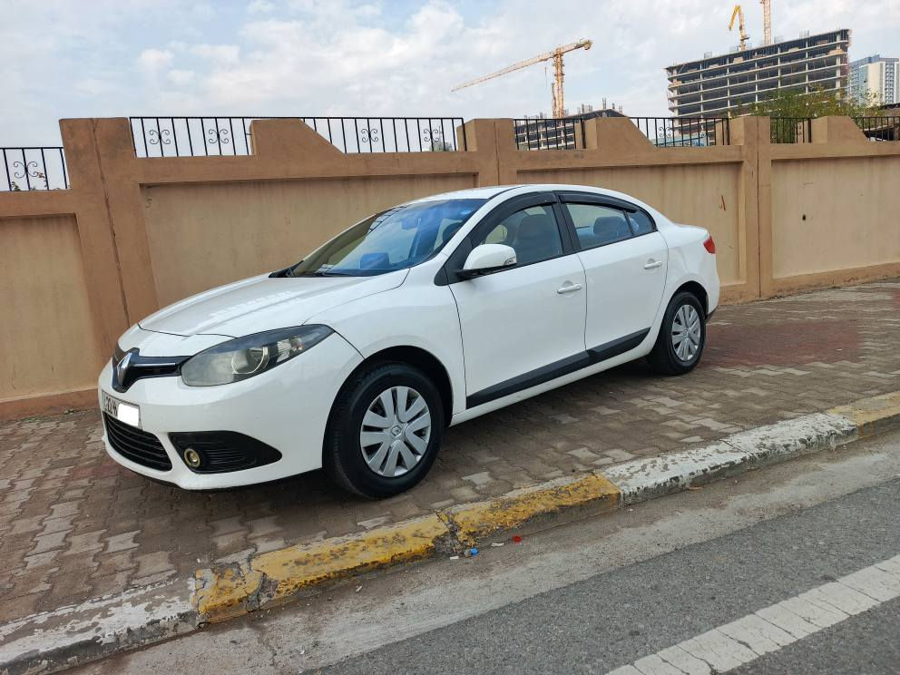 ڕینۆ فلۆنس مودێل 2015 ،گێرو مەکینە نیسان بیلادی ،گێر تۆماتیک ،جام کارەبا ،ABS، تبرید ساردو گەرم،شاشە ئایپات وکامیرە ،هەمووی لەسەر بیلادی
گێر مەکینە تەبرید تەقەو ڕەقەو کارەبای بەشەرت.
فحص و هەزەی نۆێیە ،سەنەوی تا 2030 یە
لێدراو دوو پارچەو نیوی هەیە کەمێک ساردی 
سعر 79مەجال شوێن هەولێر 
ژمارەی موبایل(0,7,5,0,6,4,1,2,7,9,7) أربيل, العراق
