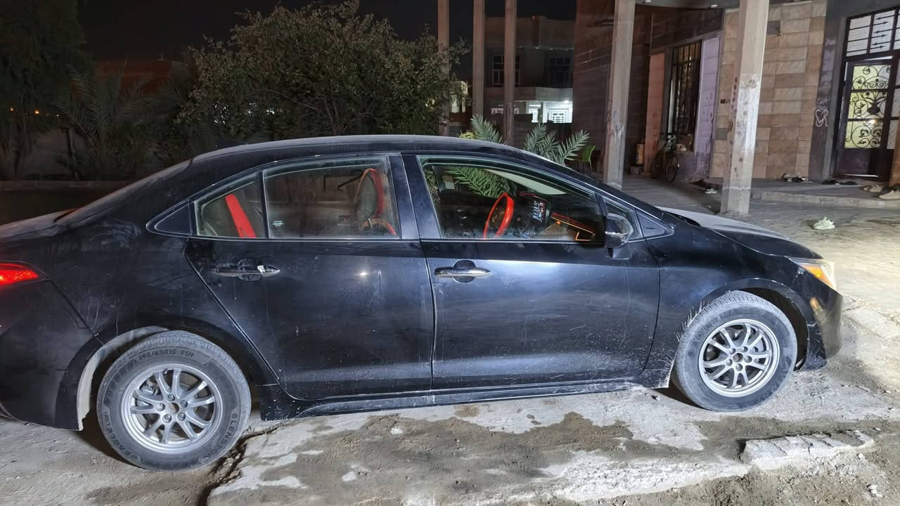 السلام عليكم
كورلا 2022 هايبرد 
رقم انبار دولي تحويل مباشر 
مبدل بيها قطعتين بنيد وجاملغ 
السعر 130 بيها مجال 
***********
***********
