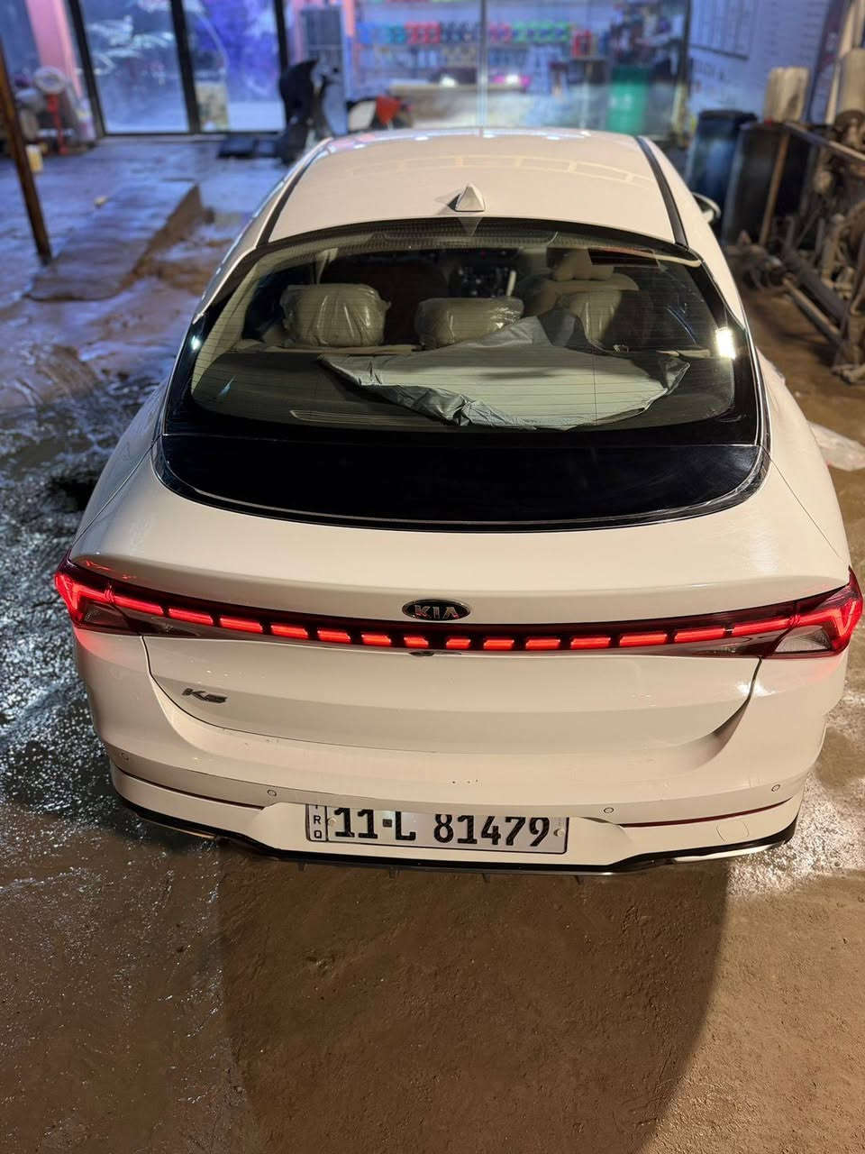 السلام عليكم
للبيع K5 2021 خليجي 

فول مواصفات عدا الفتحه

 بصمات عدد 4 (بصمة تشغيل وبصمة أبواب وبصمه جنطة)

تبريد بيانو
 كامرة خلفية
 أنظمة قيادة عدد 5 

وبعد بيها مواصفات 

رقم بغدادسنوية لل27

محرك 2000 دوش 

ماشية 87 الف 
بيها ضرر موضح بالفديو المرفق
السعر 170
اي استفسار
***********
