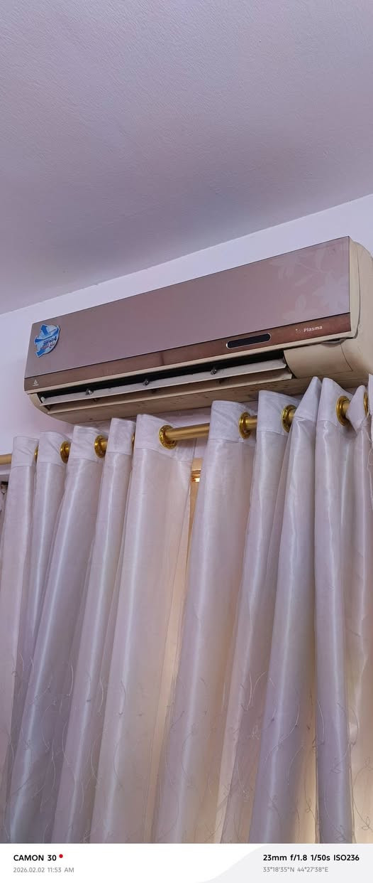 غراض شقة كاملة للبيع  مستعجل عليهن لازم افرغ الشقة اليوم مكان بغداد الجديدة للاستفسار ***********
