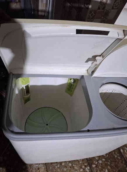 السلام عليكم أجهزة للبيع
ثلاجة حمرة ١٨ قدم ١٥٠ 

مجمدة ١٤ قدم ٩٠
مجمدة هونداي ١٠ قدم ١٣٠ 
غسالة  ٦٥ 
براد جوزي ٦٠##
أجهزة نضيفة للأمانة وتبريد ١٠٠ على ١٠٠ واطي ضمان  
عنوان الشعب ***********
