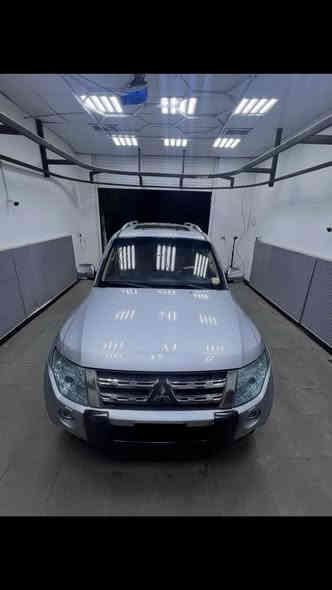 ألسلام عليكم 
باجيرو ( 2008) رقم بغداد الانكليزي بأسمي 
هزه جديده
مكفوله بدون صبغ
محرك كير مكفول لاتبخير ولا تنقيص 3000
فول مواصفات (حبتور) 👉
فتحه بانوراما. 
تكحم ستيرن جهتين
كروس سرعه
حساسات دعامية 
شاشه لمس بلوتوث
كامره خلفيه 
سماعات صوت عالي دمام خلفي 
زراكات مازده
كشنات جلد 
تحكم كشنات كهرباء 
صدرها حلو ونضيف 
بيها بس 3 قطع بارد خفيف مثل ما موضح بل صور 
السياره كلش حلوه واحلى من الصور 
رقم الهاتف ( *********** ) السعر ( 125 )$ وبيها مجال 
مكان السياره بغداد الدوره
