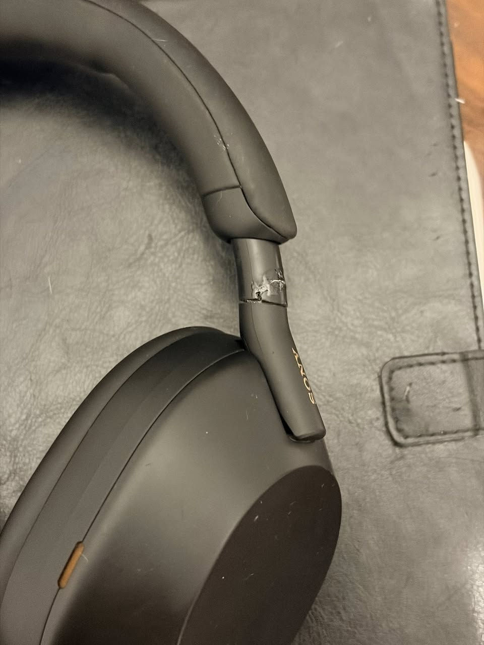 مراوس بأيربودز
سوني xm5 مستعمله بيها فطر ومصلح ما مأثر على الاستخدام ابد
مراوس بايربودز


**إذا كنت صاحب هذا الإعلان وتريد حذفه لأي سبب، رجاءا أرسل رسالة إلى الدعم الفني**