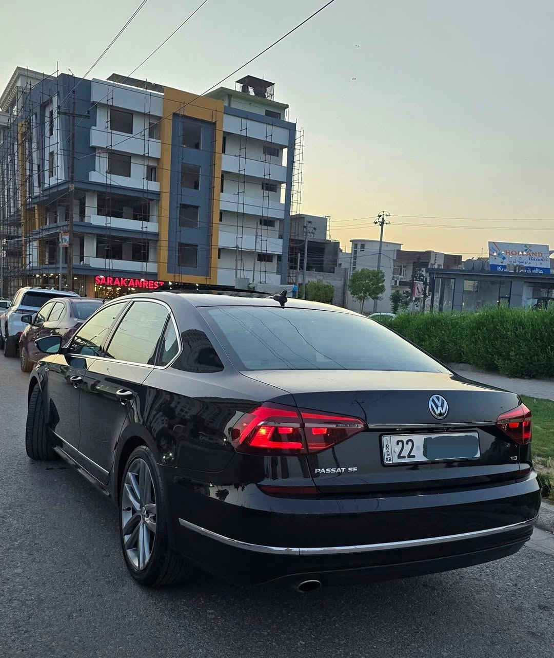 السلام عليكم
باسات أمريكي 2017 كلين تايتل بدون دعم و صبغ  مواصفات se فتحه سقف رادار امامي خلفي جانبي كشنات جلد تدفئه محرك 18 توربو ماشية ١٠٠ الف ميل كير و محرك مكفولات 
السياره بأسمى تحويل مباشر مكان السياره دهوك 
سعر ١٦٠ و مجال ***********
