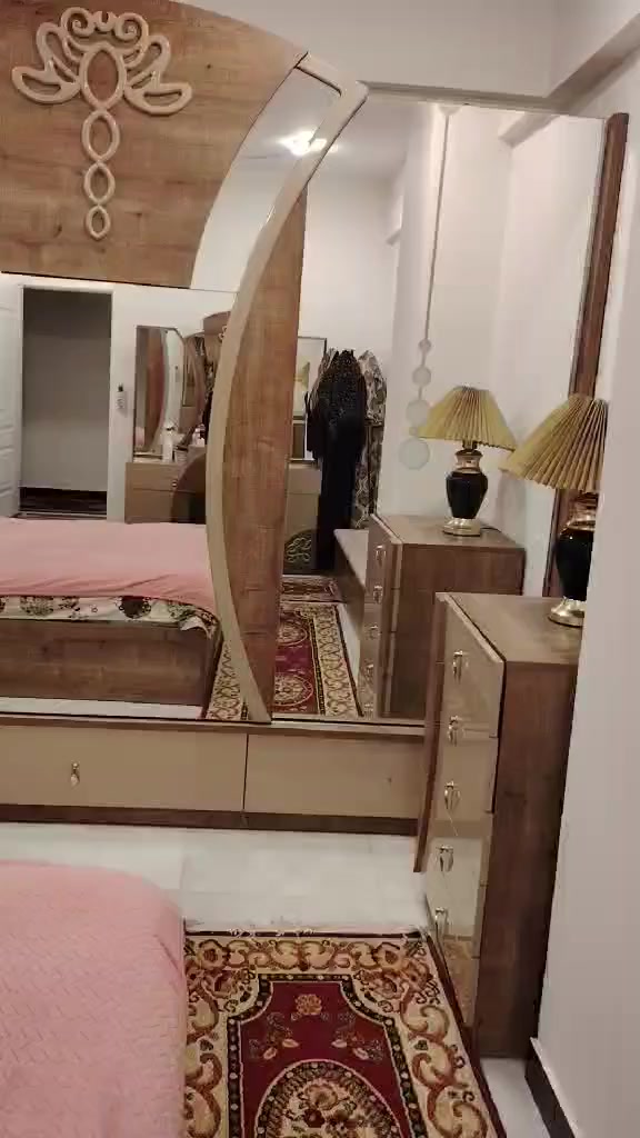 غرفه تركيه للبيع مكاني الاعظميه قفل ٥٠٠ الف ***********
