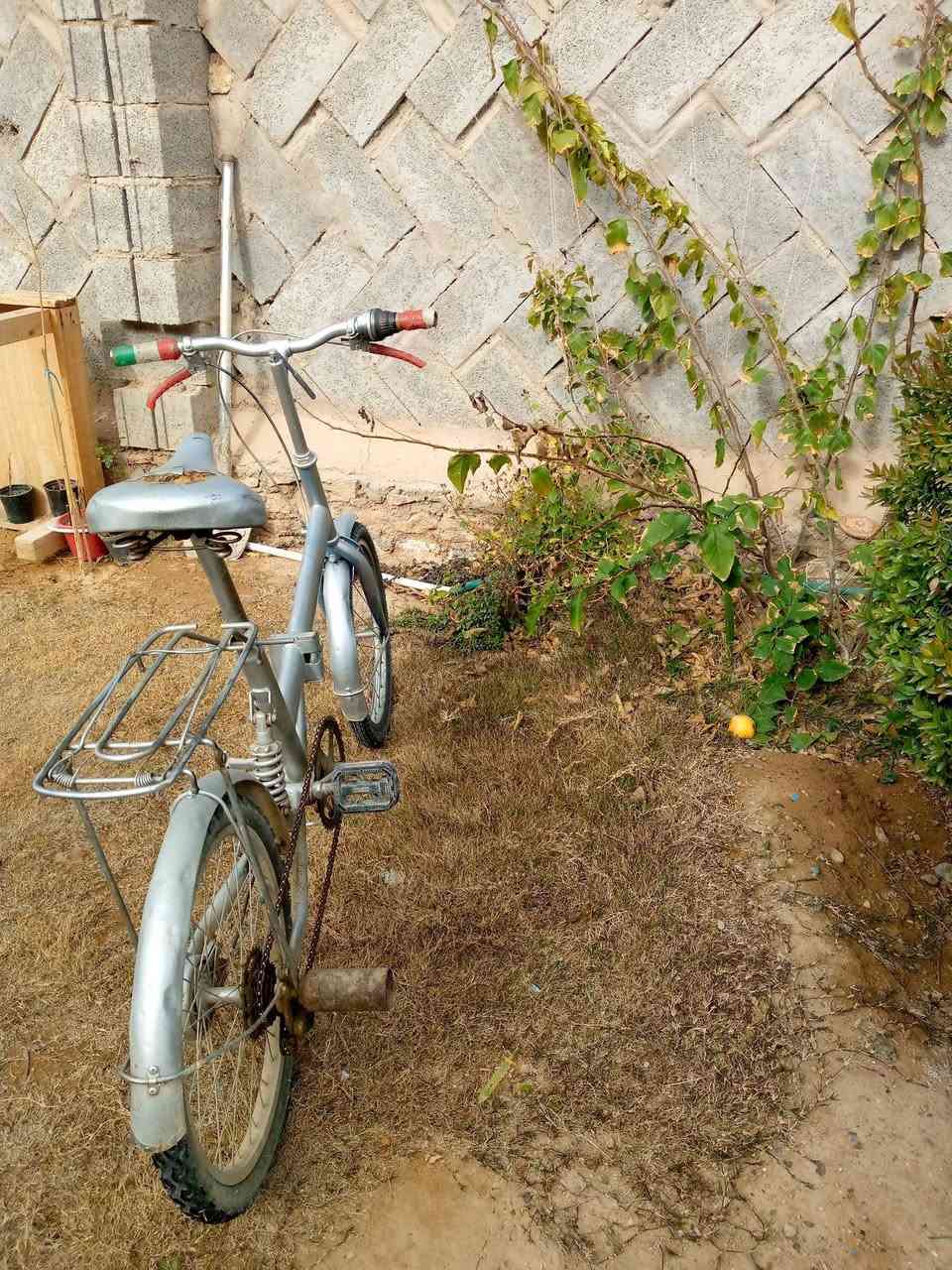 السلام عليكم ورحمة الله وبركاتة
يوجد بايسكل للبيع حجم 20 كلشي ما بي تايرات جدد بايسكل نضيف   + وياله حجم 26 جديدات عدد 2  + وياله وتايرات حجم 27 عدد 2

مكاني  حديثه بروانه حي الشرطه 

السعر وباقي التفاصيل خاص


**إذا كنت صاحب هذا الإعلان وتريد حذفه لأي سبب، رجاءا أرسل رسالة إلى الدعم الفني**