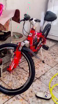 بايسكل ياباني للبيع مراوس او بيع سعره 100 وفي مجال شي بسيط ومو شراي لا...