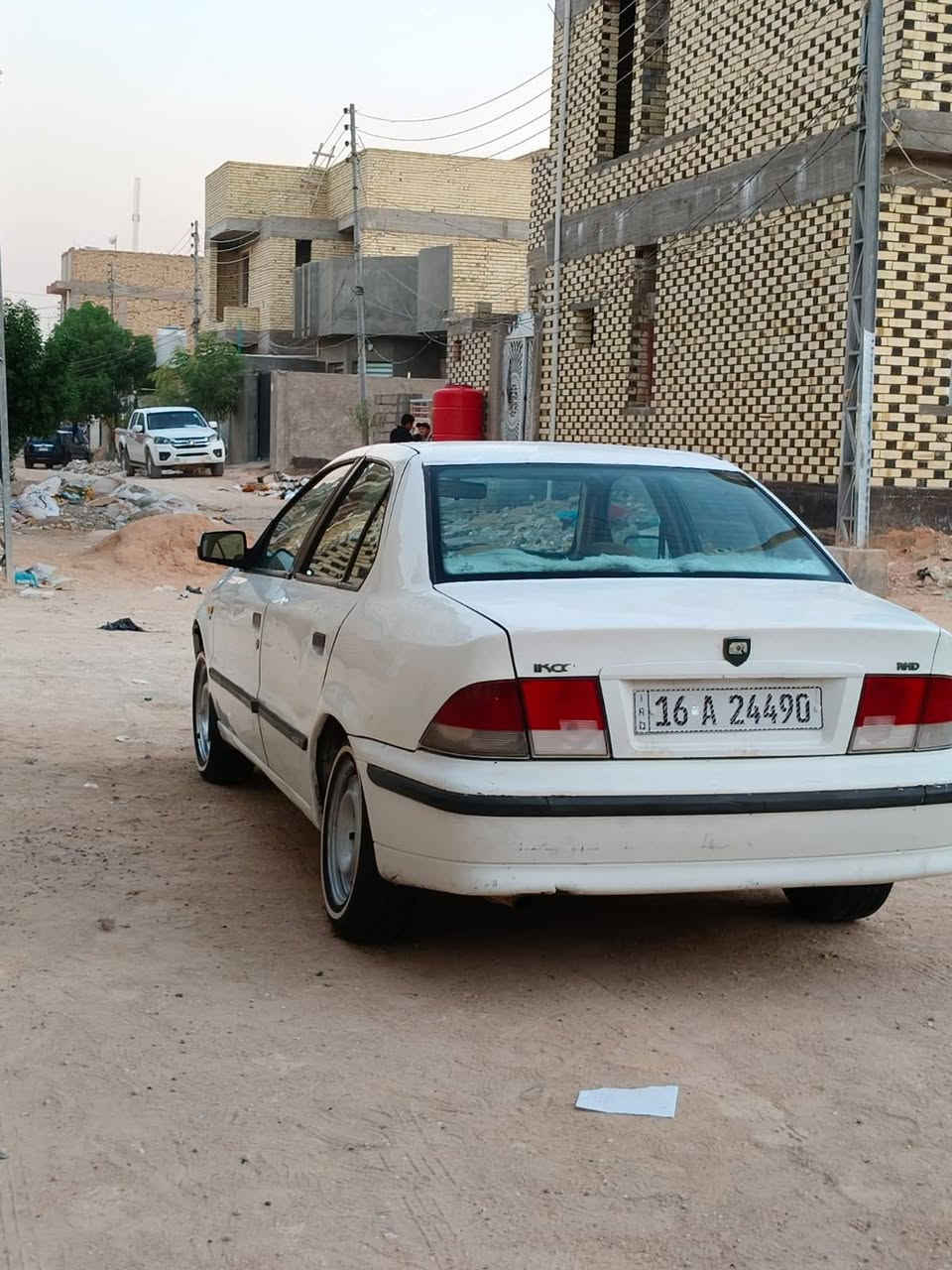 سلام عليكم سمنت للبيع2011  السعر38وبيها مجال
رقم انكليزي جديد رقم قادسيه تخم تاير جديد وسياره حلوه للاستفسار الاتصال على الرقم ***********
***********
