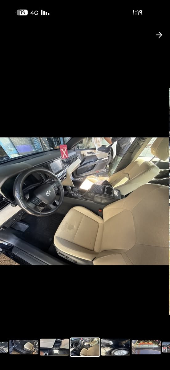 سلام عليكم
كامري موديل٢٠٢٥ خليجي 
وكالة عبد اللطيف جميل 
ماشيه ١٠٥٠٠ 
موصفات E-plus 
السياره كفالة عامة 
بردة خلفيه 
محرك٢٥٠٠ هايبرد 
تبريد قطعتين 
حساس امامي وخلفي 
كامرا خلفيه 
تحكم مقود 
***********
