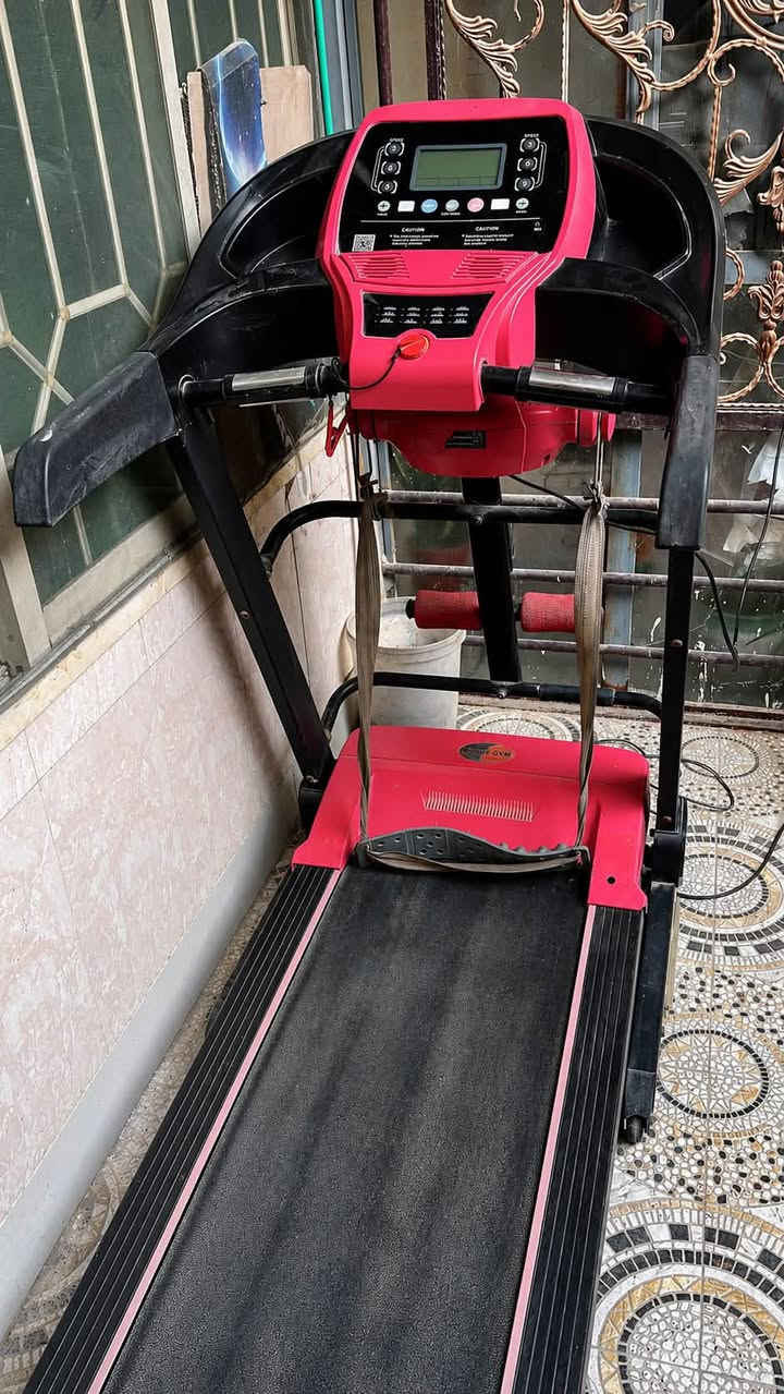 🔥 عرض خاص ومميز 🔥

🏃‍♂️ جهاز جري (Treadmill) من ماركة House Gym

✅ 12 سرعة حقيقية
✅ حزام مخصص لشد البطن وتدليك الخصر
✅ تصميم عملي ومتين للاستخدام المنزلي
✅ مناسب للمشي والجري وتحسين اللياقة البدنية

💰 السعر: 190,000 دينار فقط

اغتنم الفرصة وابدأ رحلتك نحو صحة أفضل ولياقة أعلى مع House Gym.

📞 للحجز والاستفسار تواصل معنا الآن. ***********
