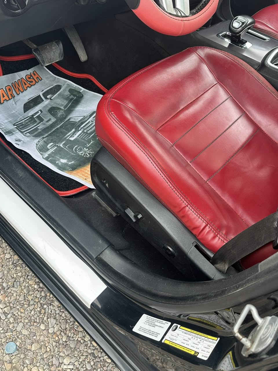 جارجر  2012 فول مواصفات  فور ويل ملغي  اربيل بسمي مكينه 3600وارد كندي  بدون ضربه بيها بالعراق بارد وجاملغ الامامي مفتوح مقسم سياره فول مواصفات فتحه سقف تدفئه كشنات تبريد وتدفئه كلاصاتتدفئه مرايا جانبيه حساسه بالمري نقطه عمياء حساسات خلفيه وكامرة وشاشة جبيرة وكشنات كهرباء وتحكم بالدوسات مال بانزين والبريك كهرباء  كير ماوس ومكينه نظيفه وكير  سيارة جاهزة من كلشي السعر 150 وبيها مجال للشراي يتصل ***********
