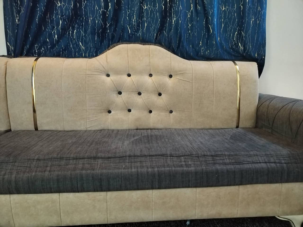 تخم تسكام ٧ نفرات ب٢٠٠ الف للاستفسار ***********
