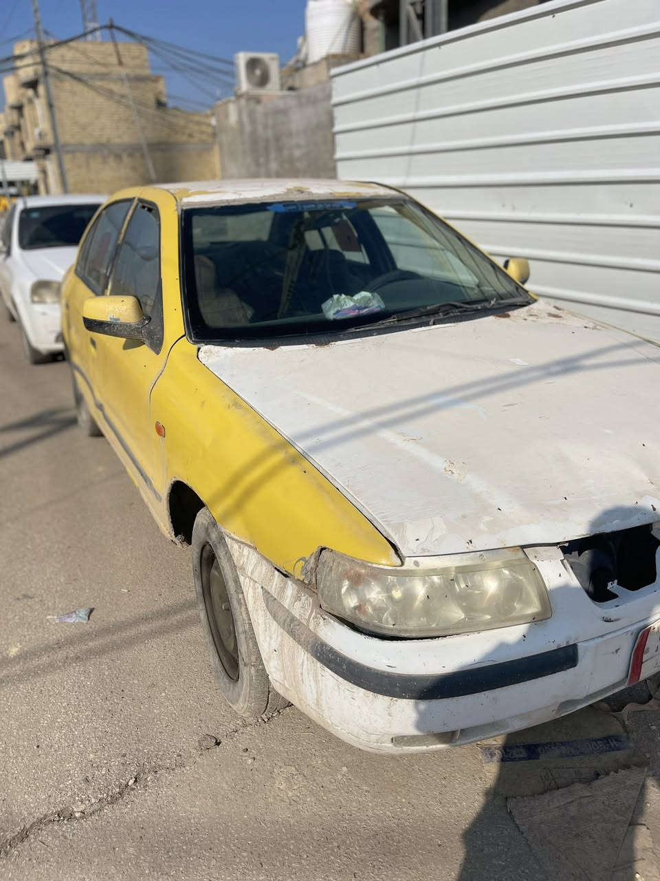 سلام عليكم سمن للبيع محور كورله شرط كير و مكينه كير صال شهر من شاده مكينه 6اشهر من شاده سياره خير من الله سعر 15ورقه و بيها مجال بصيط 
‭0780 710 8747‬
