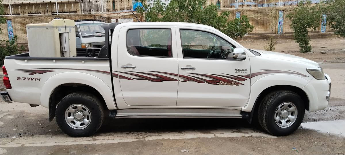 بيكم فلاونزة 
كويتية
موديل 2014
كفالة عامة
تخم تاير
سيارة حلوة مال جناي
للاستفسار الاتصال ***********
