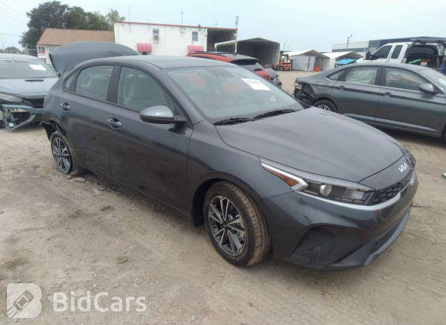 السلام عليكم فورتي معوقين موديل ٢٠٢٣ مكفوله كفاله عامه عده الحادث امريكه محرك وكير وتبريد كفاله بدون رباك  منظومه غاز  السياره جاهزه وحادثه خلفي مبدل قبق الجنطه و الحوظ  بس وصور الحادث موجوده بل منشور السعر ١٣٧ وبيهه مجالل
الرقم ***********
