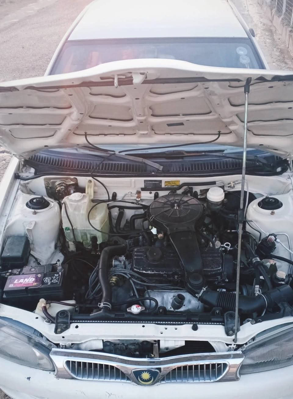 براتون موديل 2004 فووول توماتيك شرط التحويل والوكاله سنويا 2031رقم انكليزي نينوى كابون بانزين. بيها صبغ بوند فقط  رش بدون معجون .  تبريد ثلج. محرك كير شرط السعر 64وبيها مجال للاستفسار ‏‪***********‬‏
