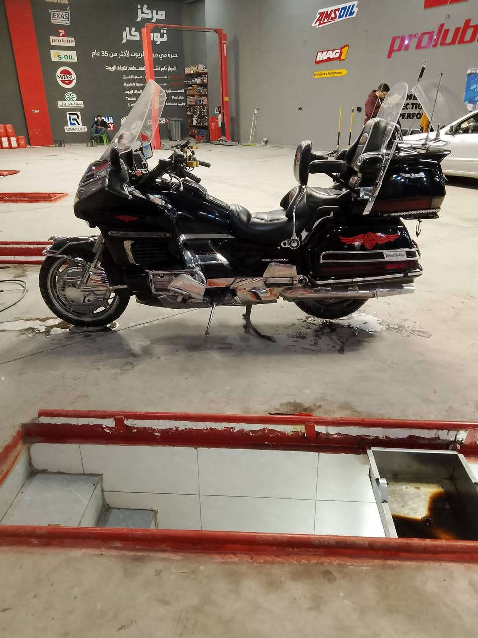 كولد ونك 1500
موديل 99 
بجم كرستال 
حاضن الجوا كروم 
دروعه جنط سستم 
سستم سماعات 
منضومه عدسات زنون سعرهه 200 الف
دراجه رقم صلاح الدين مميز     
 كير مكينه كلجات شرط عالوضع الشركه وكفاله
جك بك شغال 
مكاني صلاح الدين سامرا 
نقصهه فقط بلاجكتورات الجوا 
السعر المطلوب 43
الشراي يتصل 
***********
