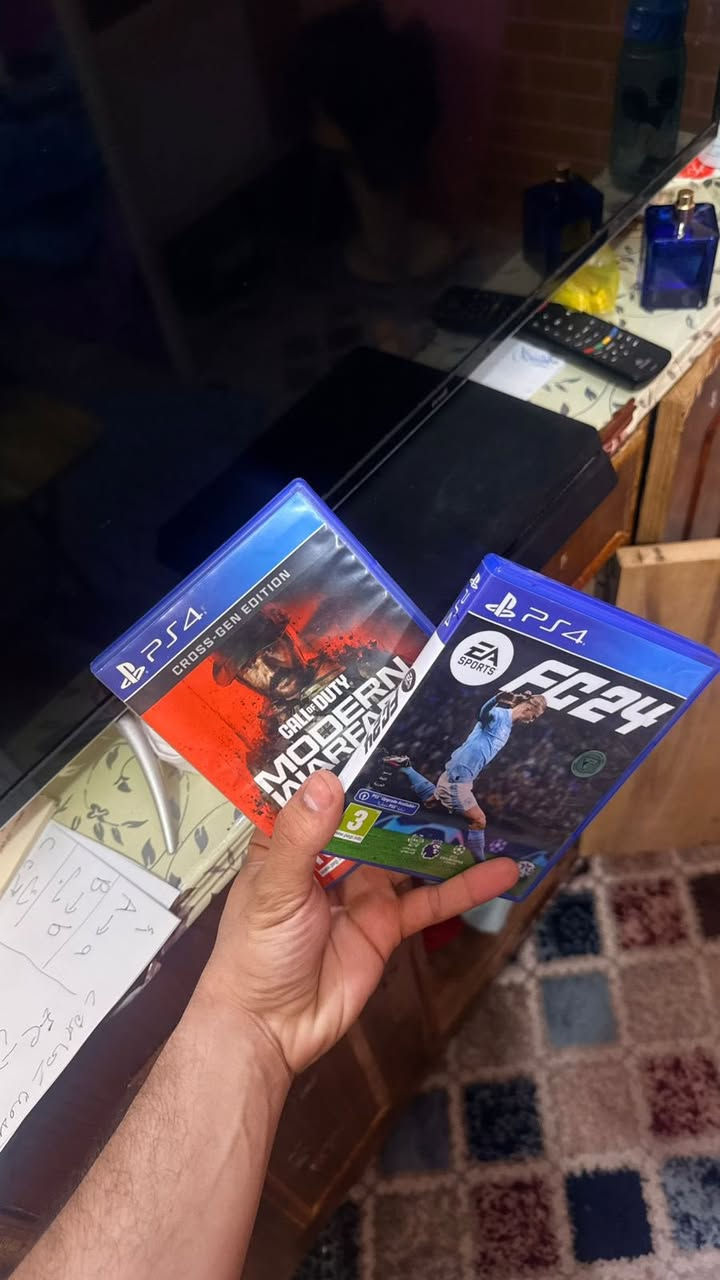 بلي فور سلم 
جوستك 2 

قرص 2 
فيفا 24/و كيلفديوتي 

الجهاز ما مفتوح ولا مصلح
البصرة الجزائر ***********
