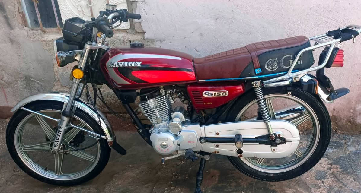 سلام عليكم.للبيع  سيفان ٢٠٢٠ أوراق سكنر . طويريج ***********.
