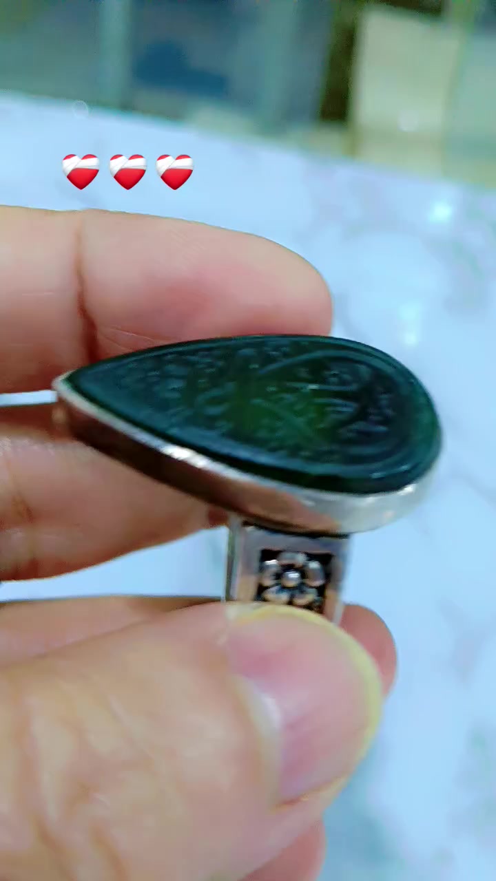 عقيق يماني أزرق ويشم يماني صياغة يدويه ثقيله القطعه 125 مع التوصيل


**إذا كنت صاحب هذا الإعلان وتريد حذفه لأي سبب، رجاءا أرسل رسالة إلى الدعم الفني**