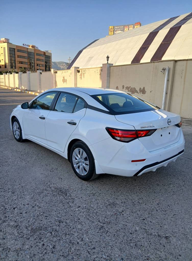سينترا 2025 بس بونيد صبغ بدون دواخل والشانصي 

***********

ماشيه ٢ الف فقط 

سياره بجم و خلف كبس 

مواصفات 

بصمه 

رادار امامي 

رادار خلفي

رادار جانبي 

حساسات خلفيه 

شاشه كبيره كاميرا 

ستيرن تحكم من الجهتين 

رقم كاتي تترقم محافضات شماليه شرط الترقيم دهوك, العراق
