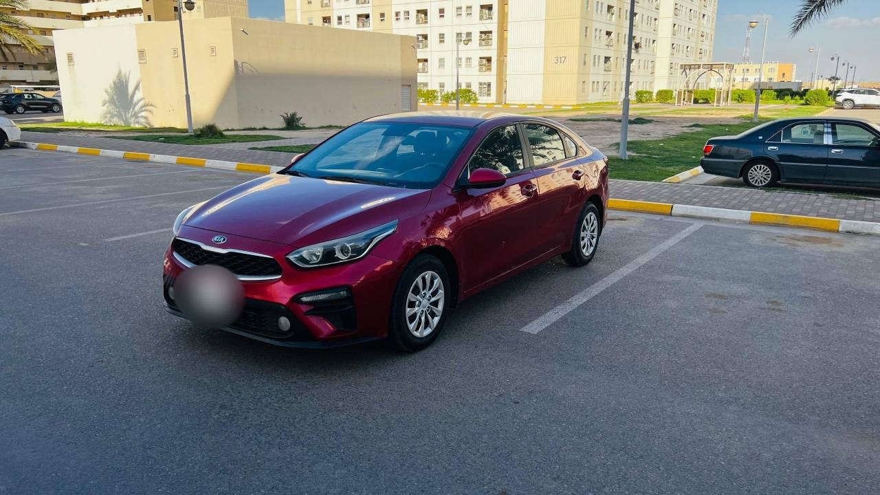 بسعر مناسب جداً 
السلام عليكم‏  *********** ‏ 
سيراتو خليجي ٢٠٢٠ كفاله عامه بيهه بارد 
بسيط جدا الجاملق الأمامي كد شبر وجاملق خلفي شبر  بارد ماشيه 96 ألف كيلو مكان السياره بغداد المدائن قرب مجمع بسمايه
السكني ملاحظه السياره جاهزه من كلشي
وع وظع الشركه مابيهه أي نقص السعر 133 قفل بدون عمله الشراي يتصل بغداد, العراق
