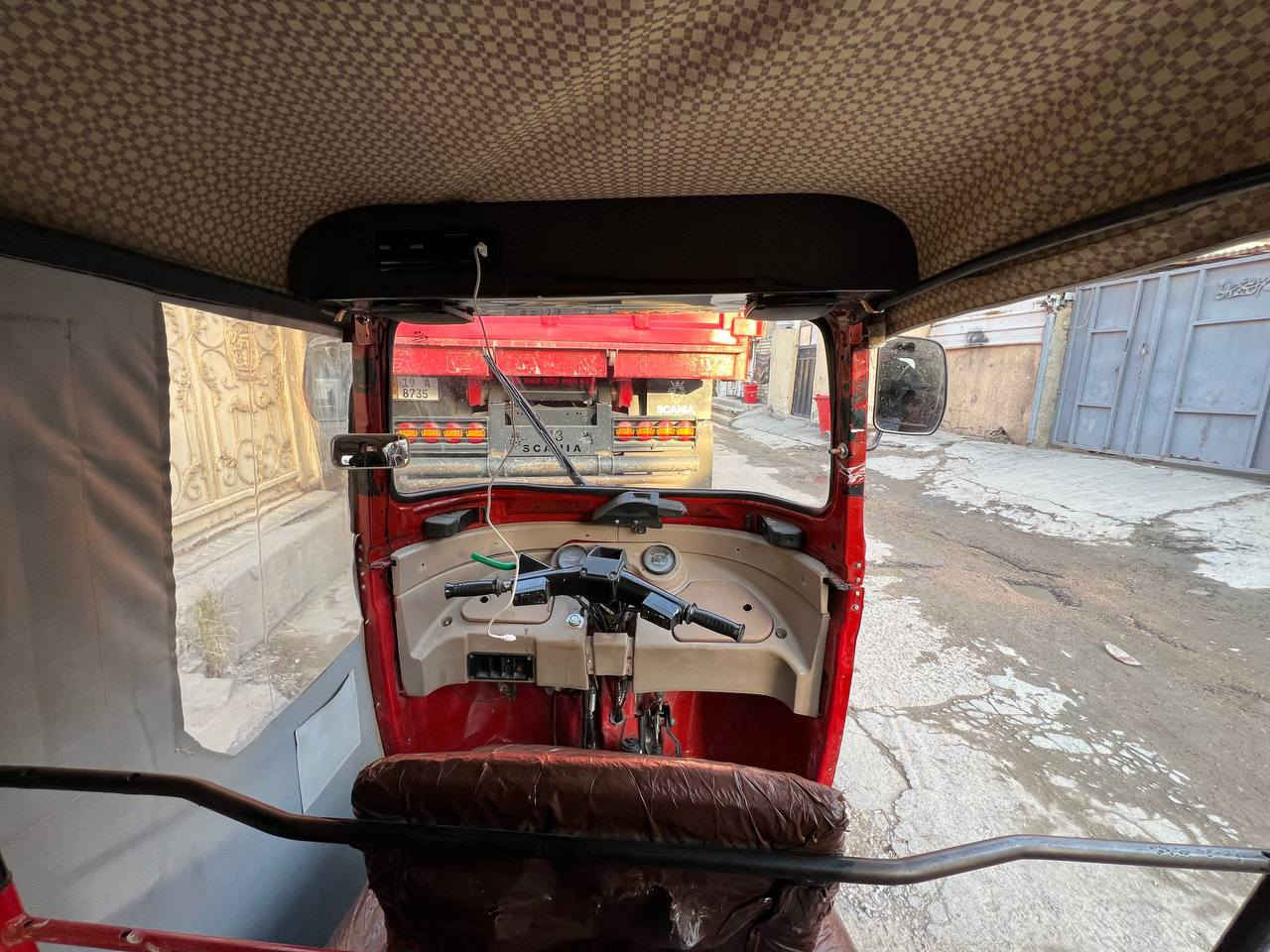 اسلام عليكم
تكتك 17 شهر 7 تكتك خير من الله معمر دوسة الامامية والخلفية بيهة نقوصات بسيطة  تكتك باسمي رقم وسنوية تحويل ثانيوم سعر 3700مجال بسيط ممتواجد علفيس رقمي ***********
