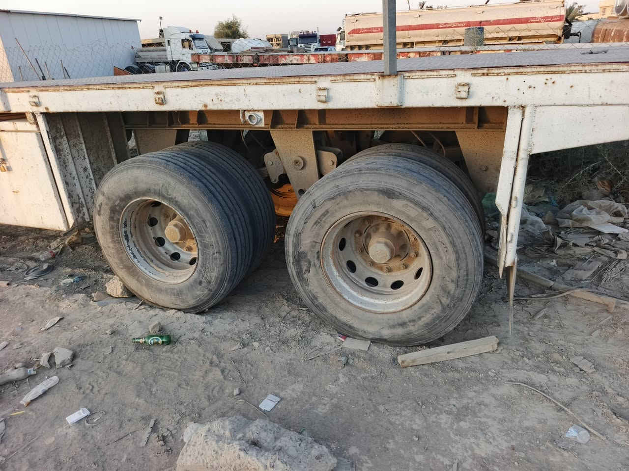 يالله سلام عليكم للبيع عربانة فلات شاصي الماني طول 12 30 دنكيرين 14 صيني مربع تايرات نص عمر وياهة جناب نص  مكاني بغداد شراي نتصل ***********
