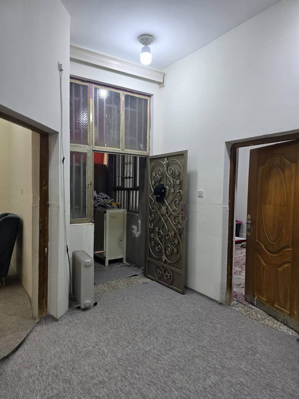 اعلان......
بيت للبيع بال36 مساحه 120 متر ركن 
قرب مدرسه الفرسان

يحتوي على غرفتين وصالة ومطبخ وبراني وصحيات خارجيه وداخليه

السعر الكلي 120

مطلوب 70

بيد صاحب البيت 50

التسديد الشهري 300 الف

للاستفسار اتصال على الأرقام التاليه

***********

***********

***********

مكتب الساعي للعقارات

العنوان سايدين حي الشرطه مقابيل أسواق الريتاج
