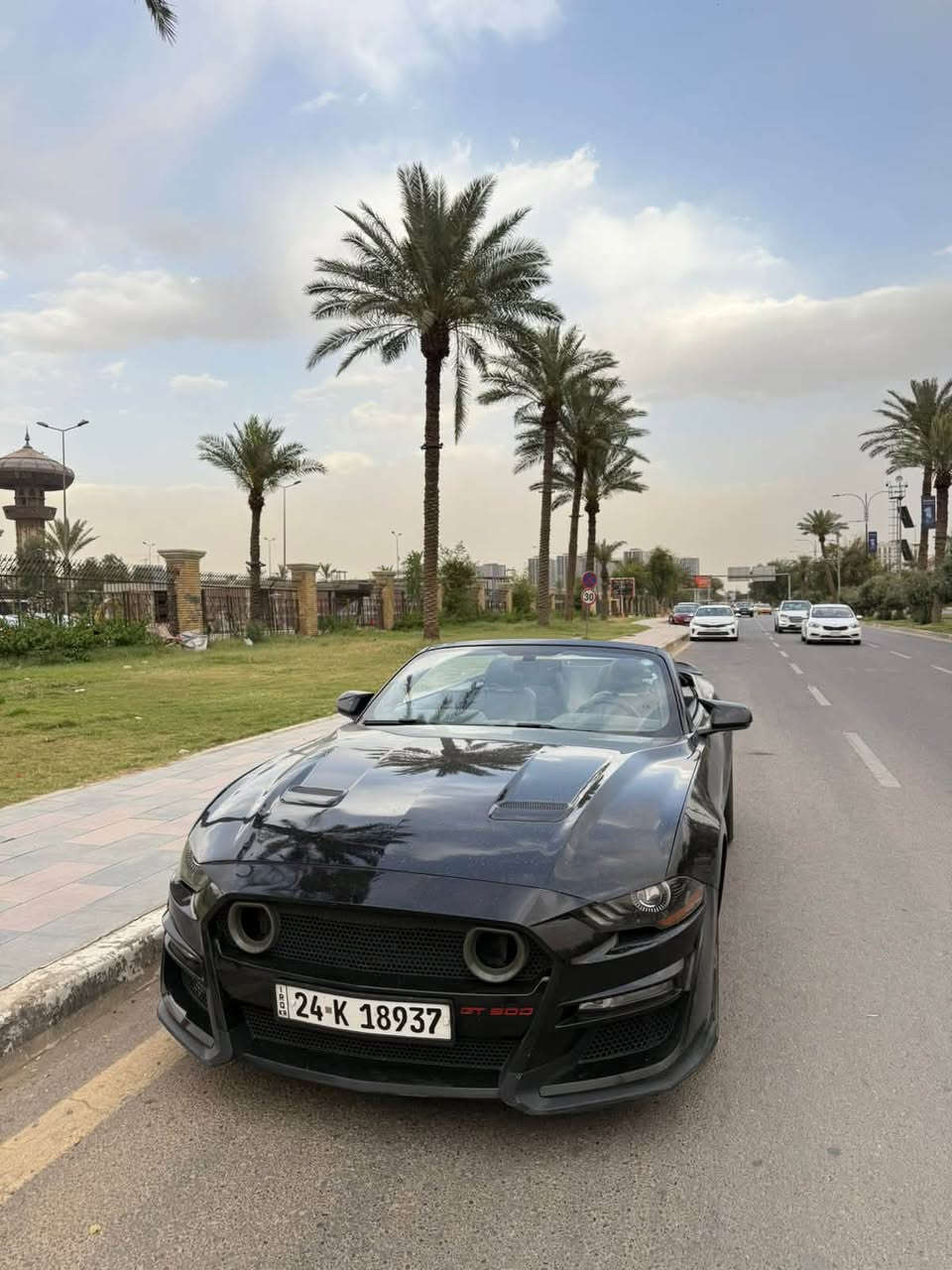 لون اسود 2018
ايكو محرك ٤ سلندر تيربو 
سياره فول مواصفات بريميوم 
ماشيه 120 الف مايل 
وارد امريكي صور حادث موجوده 
السياره حلوه ومرتبه 
***********📞☎️
السعر 125 وبي مجال للشراي
