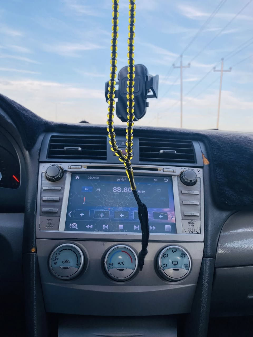 السلام عليكم
كامري موديل 2009 
للبيع لون سلفر 
سنويه ورقم جديد قبل اسبوع با اسمي حصراً شرط تحويل 
تخم تايرات ويل جديد 
صدر امامي وخلفي قبل شهر جديد 
زوج لايتات جديد عالي ناصي زينون نهار
غرفتها نضيفه مكينه مفتوحه بدون عيب كير شرط ماشي 166mil
سماعات جديده 
ضرر 3 قطع 
سياره معمره جديد مال جناي وسعرها مناسب 
🪬99 🪬وبيها مجال غير متواجد على الفيس اتصل فقط ***********
مكانها كركوك
