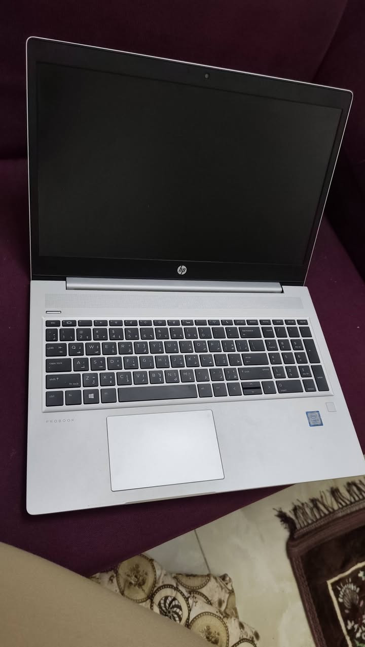 hp /512GB لابتوب 
شاشه . 15.6  ( كبيره) 
المواصفات موجوده بالصور . 
سعرها( ٤٢٠ )الف 
***********
