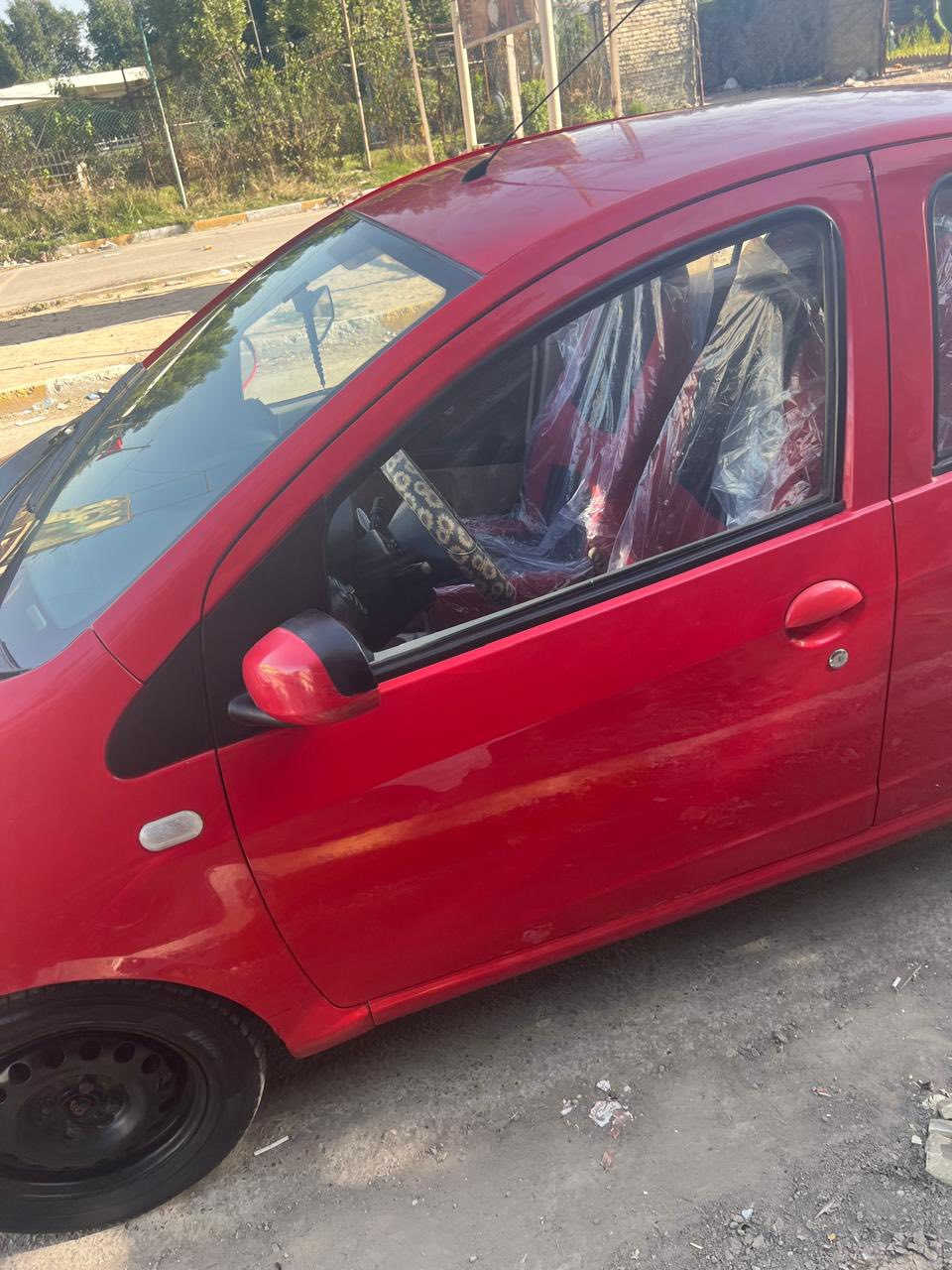 باندا للبيع 2012 مرقمة بغداد بأسمي
كير ومحرك مكفول كفالة عامة 
تبريد شغال 
ماشيه 86 
شاشة وكامرة 360 درجه 
بيها صبغ جاملغ خلفي يمين 
السعر 52 ورقة وبيها مجال شي بسيط 
***********
واتساب وماسنجر
